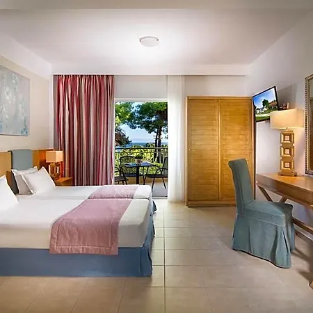 Alkion Hotel 4*